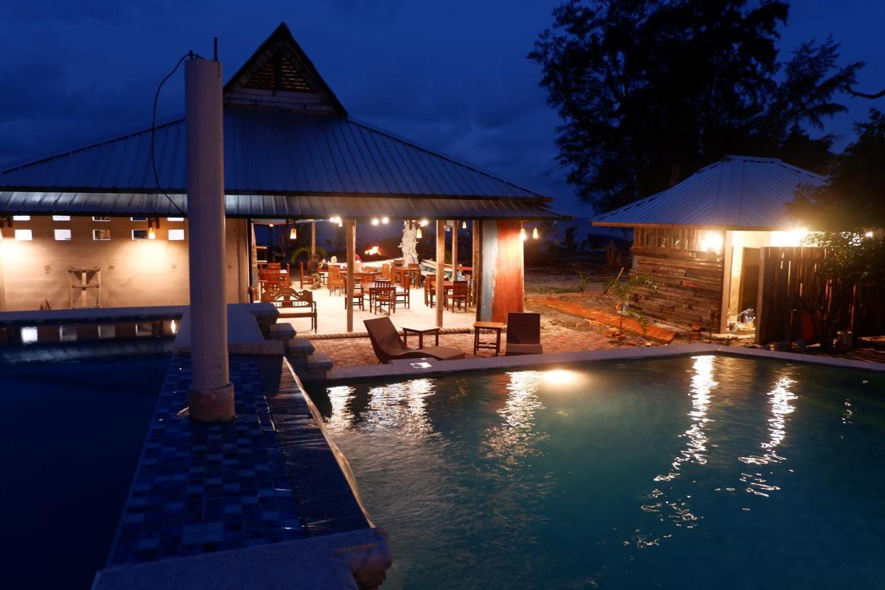 รอค แอนด์ เรค ไดฟ์ รีสอร์ต Hotel Tanjungbinga ภายนอก รูปภาพ
