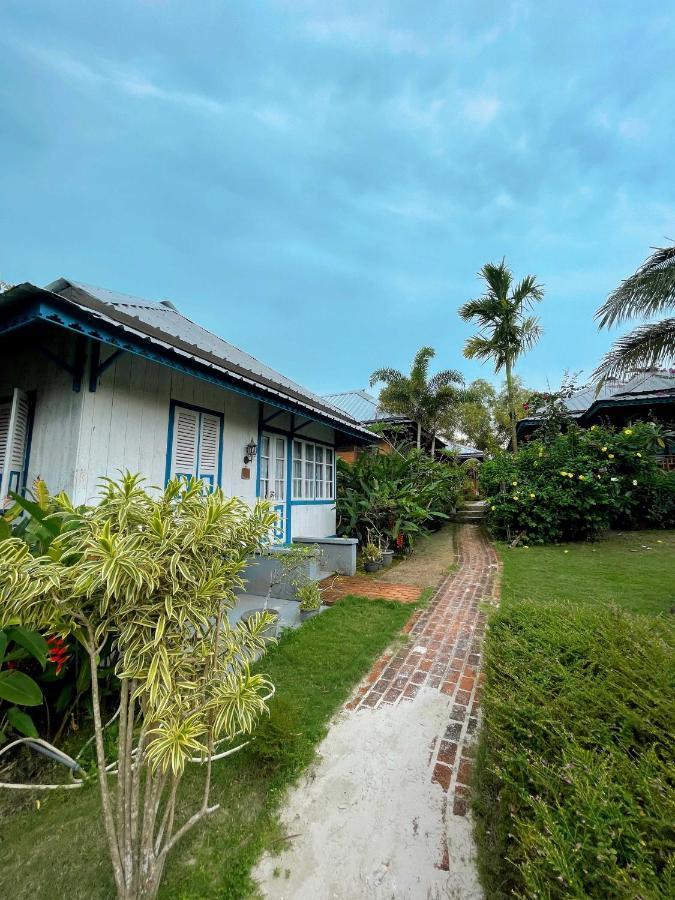 รอค แอนด์ เรค ไดฟ์ รีสอร์ต Hotel Tanjungbinga ภายนอก รูปภาพ