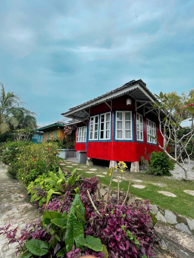 รอค แอนด์ เรค ไดฟ์ รีสอร์ต Hotel Tanjungbinga ภายนอก รูปภาพ