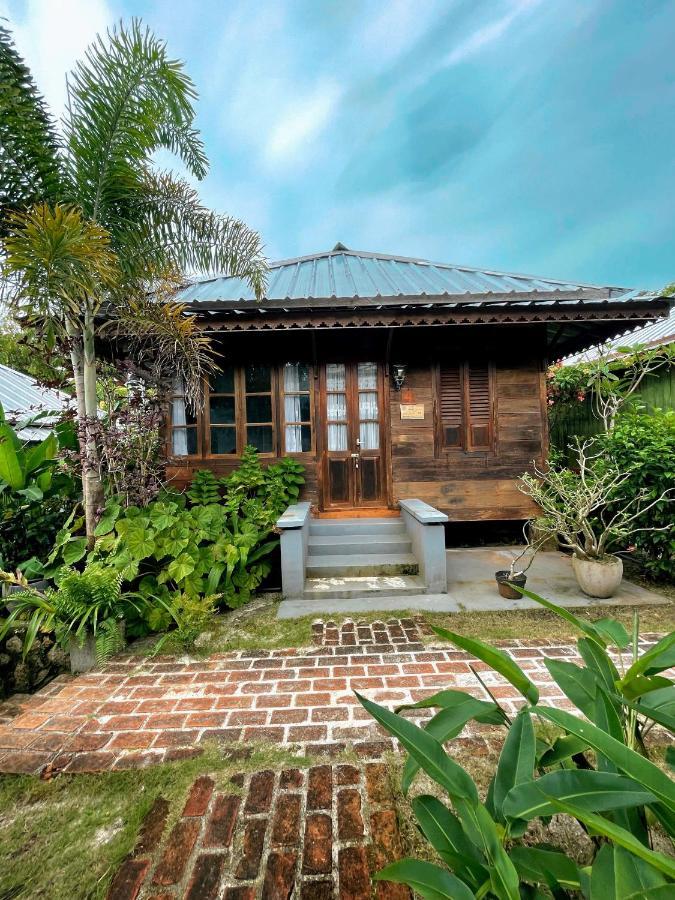 รอค แอนด์ เรค ไดฟ์ รีสอร์ต Hotel Tanjungbinga ภายนอก รูปภาพ